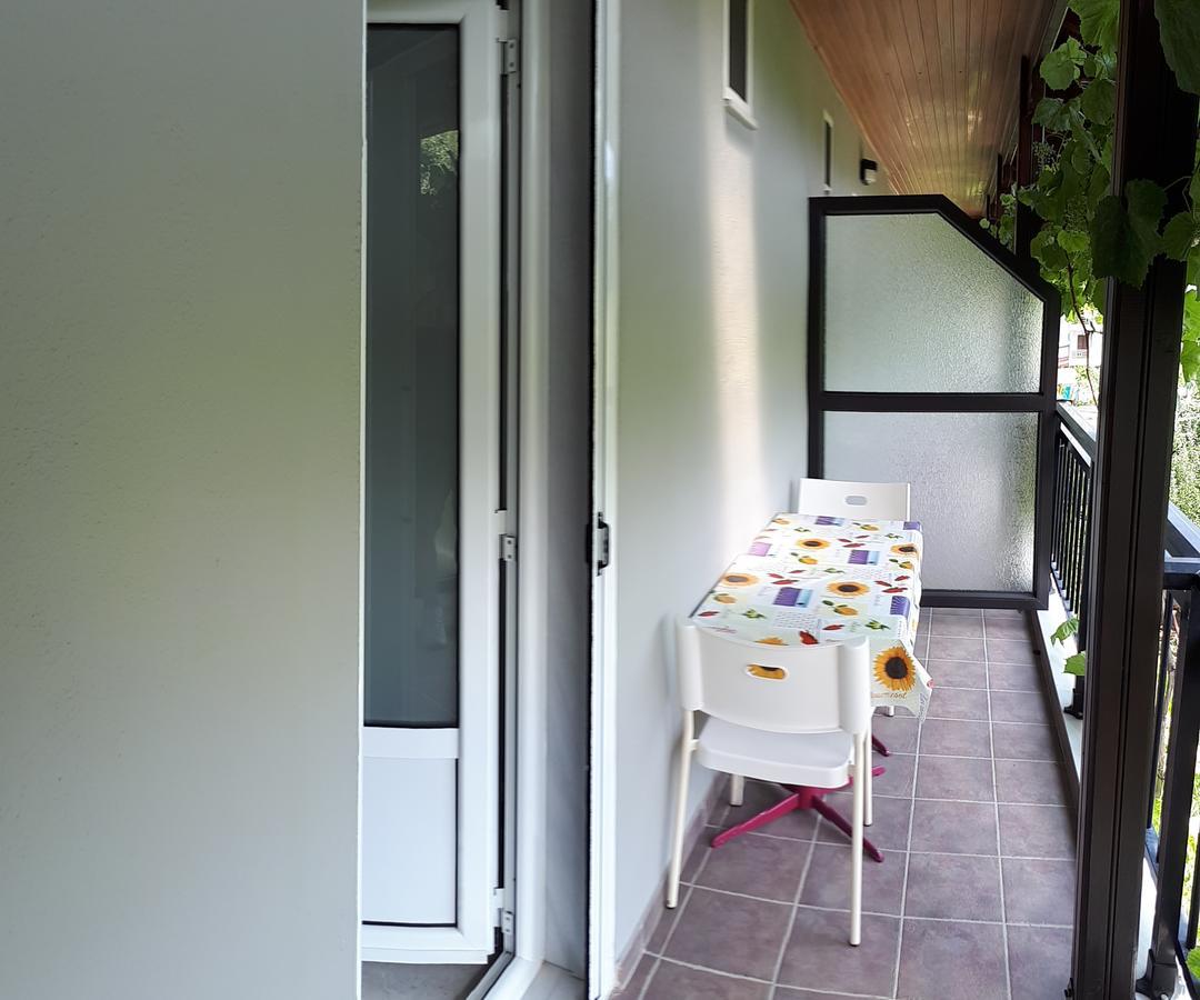 Helena Apartments パラリア・パンテレイモノス エクステリア 写真